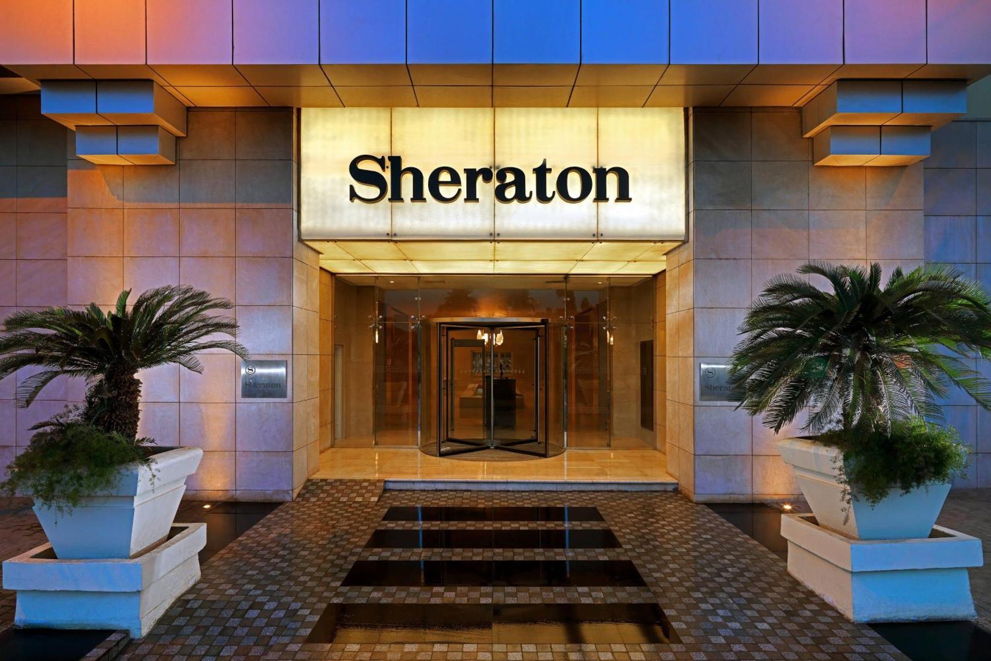 Sheraton Cairo Hotel&Casino Esterno foto