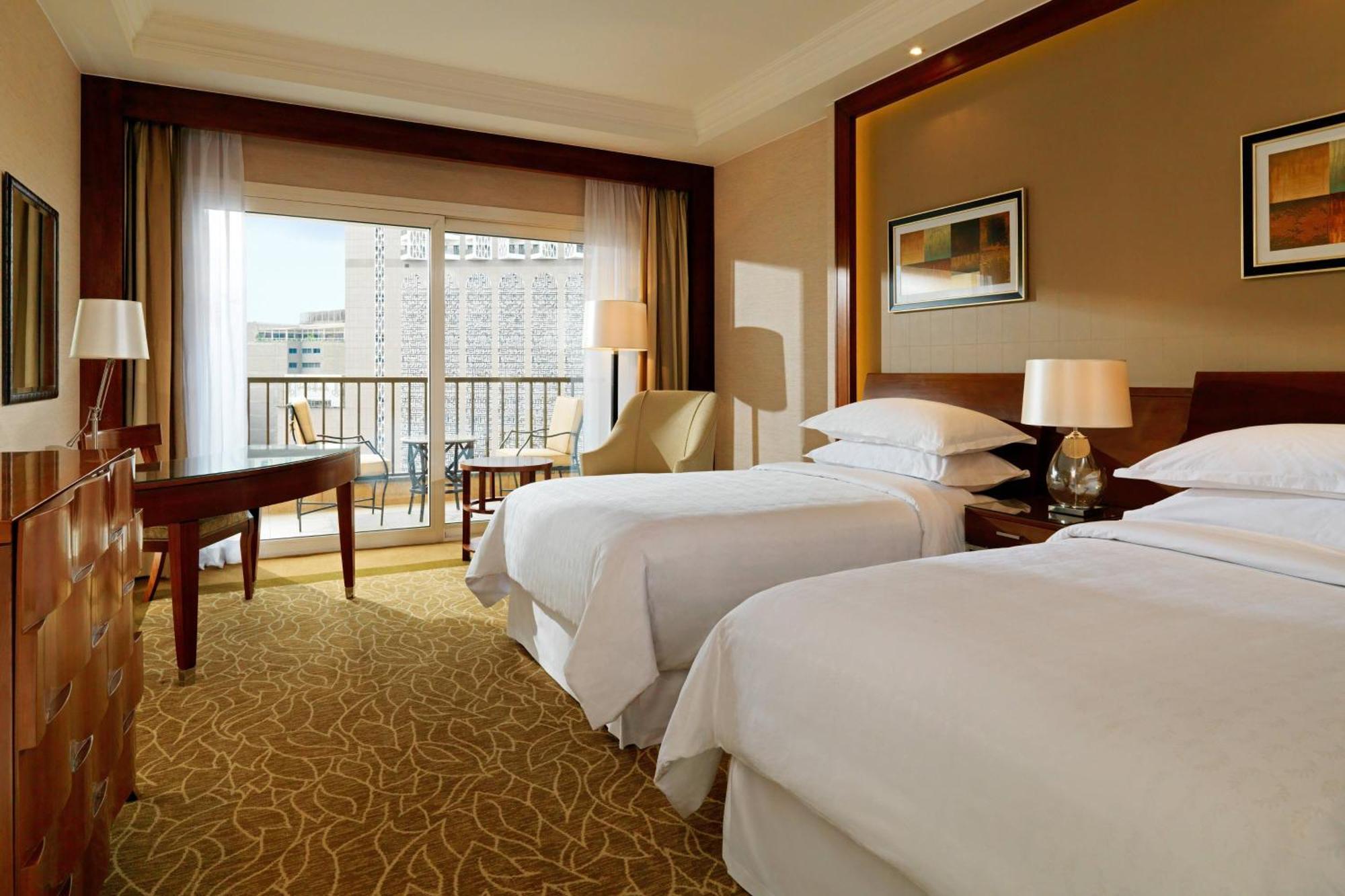 Sheraton Cairo Hotel&Casino Giza Esterno foto