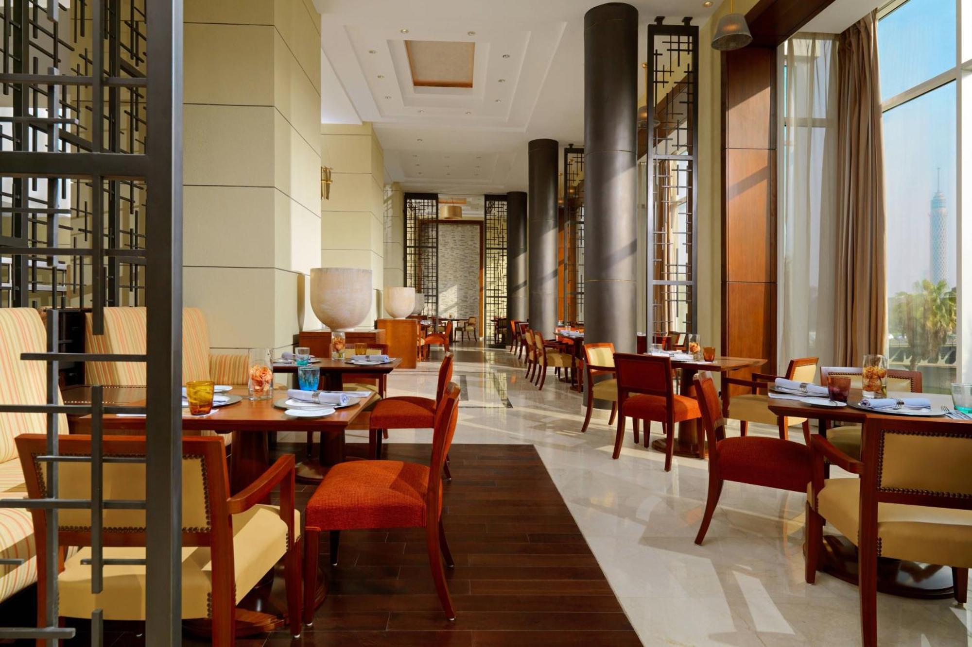 Sheraton Cairo Hotel&Casino Esterno foto