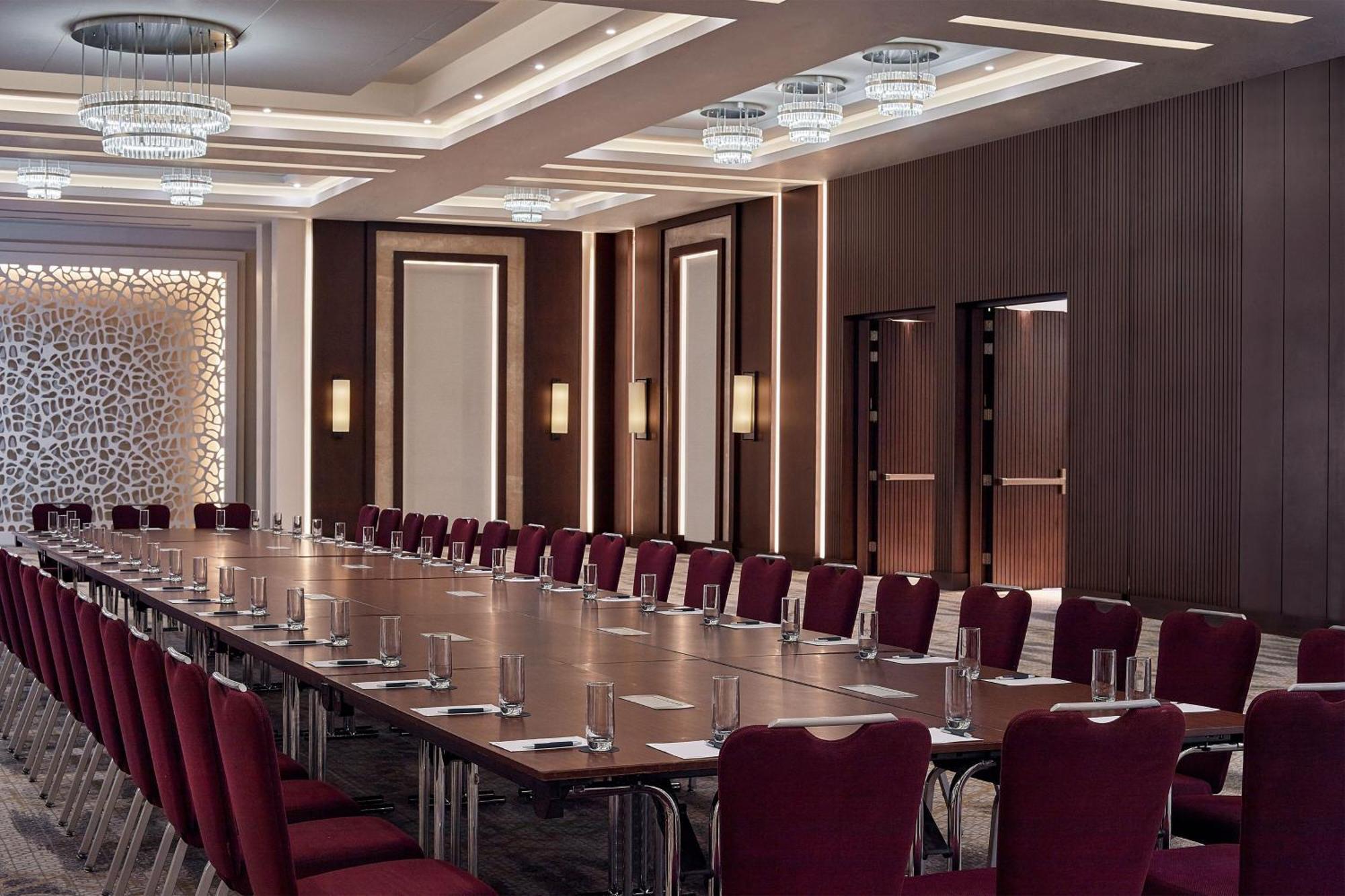 Sheraton Cairo Hotel&Casino Giza Esterno foto Meeting room