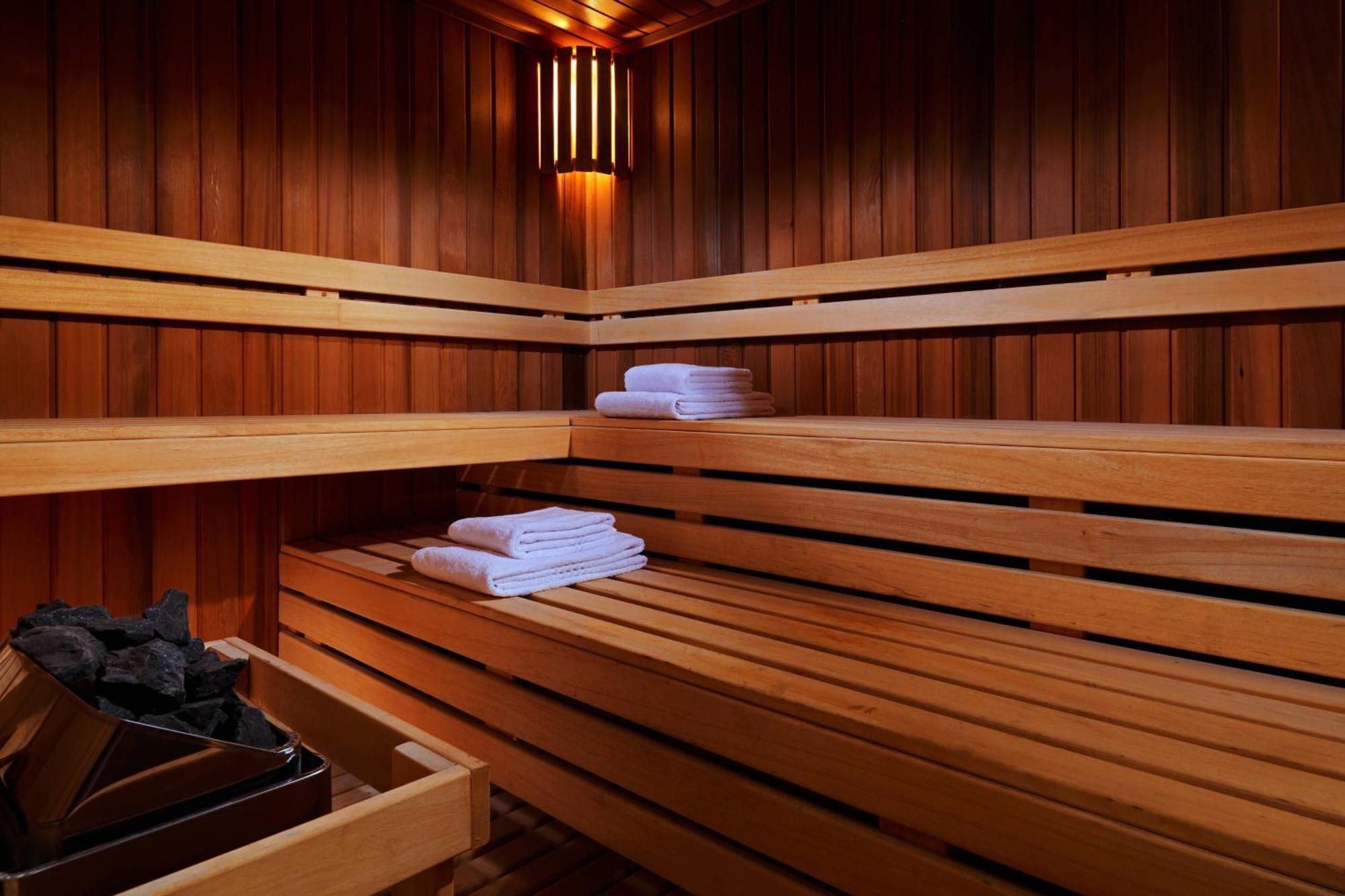 Sheraton Cairo Hotel&Casino Giza Esterno foto Sauna